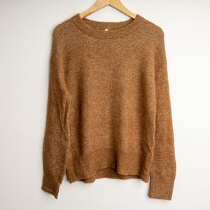 Aritzia The Group by Babaton Thurlow Sweater Relaxed Crew-Neck Sweater, …